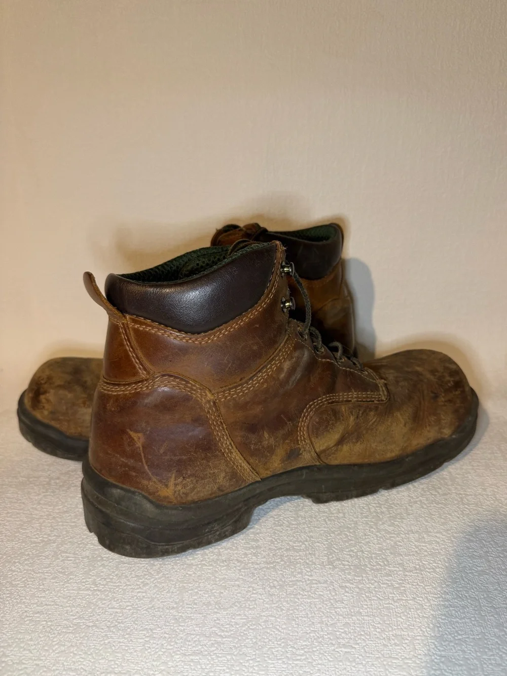 Red Wing Men’s 11 Brown Leather Safety Toe EH Oil Resistant Work Boots